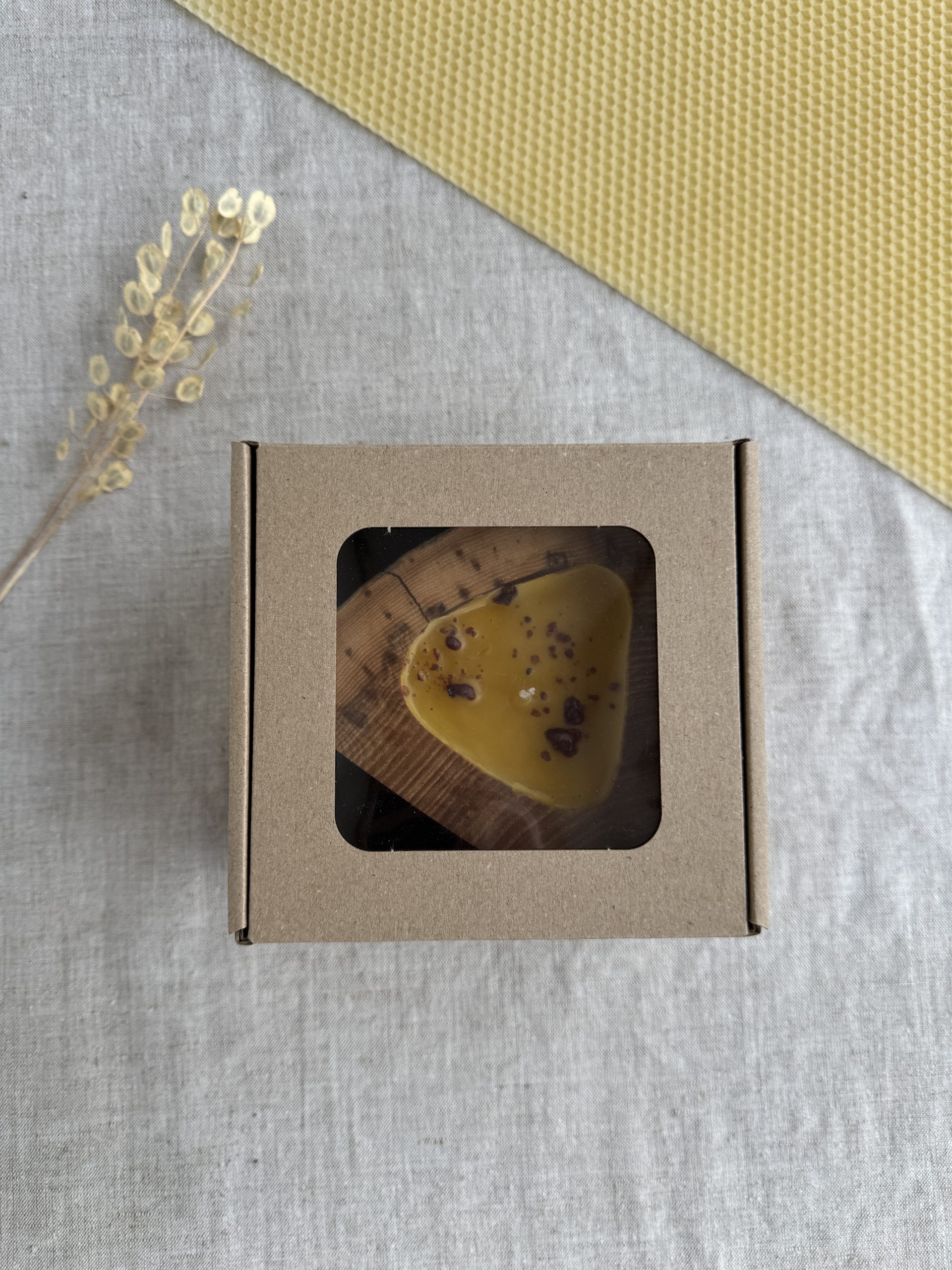 Elm Wood Candle - Beeswax & Propolis - Image 5
