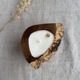 Oak Wood Candle - Sandalwood Scent