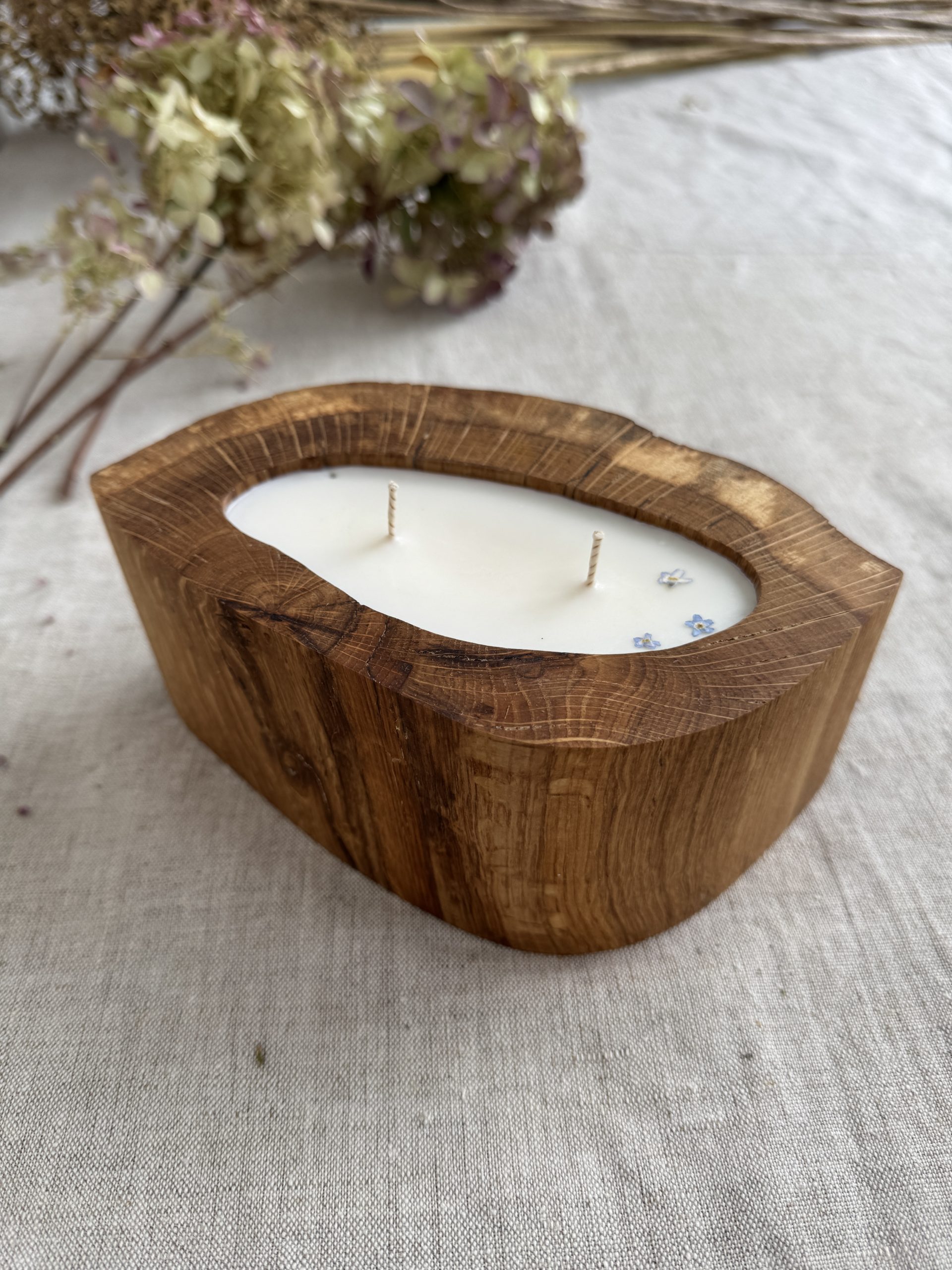 Siena Oak Essence Candle - Image 4