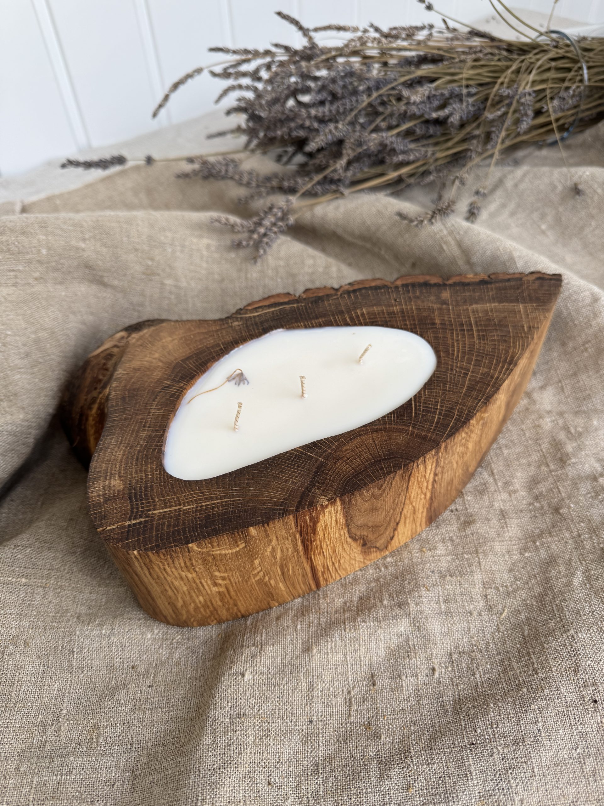 Sandalwood Oak Wood Candle - Image 5