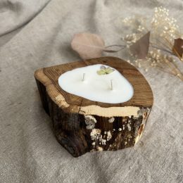 Handmade Peony soy wax candle in natural oak wood vessel with two cotton wicks and natural wood grain